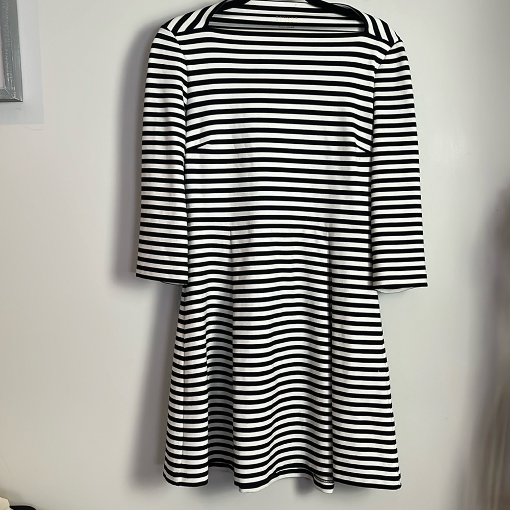 Kate Spade Brook Street black and white striped 3/4 sleeved dress size medium